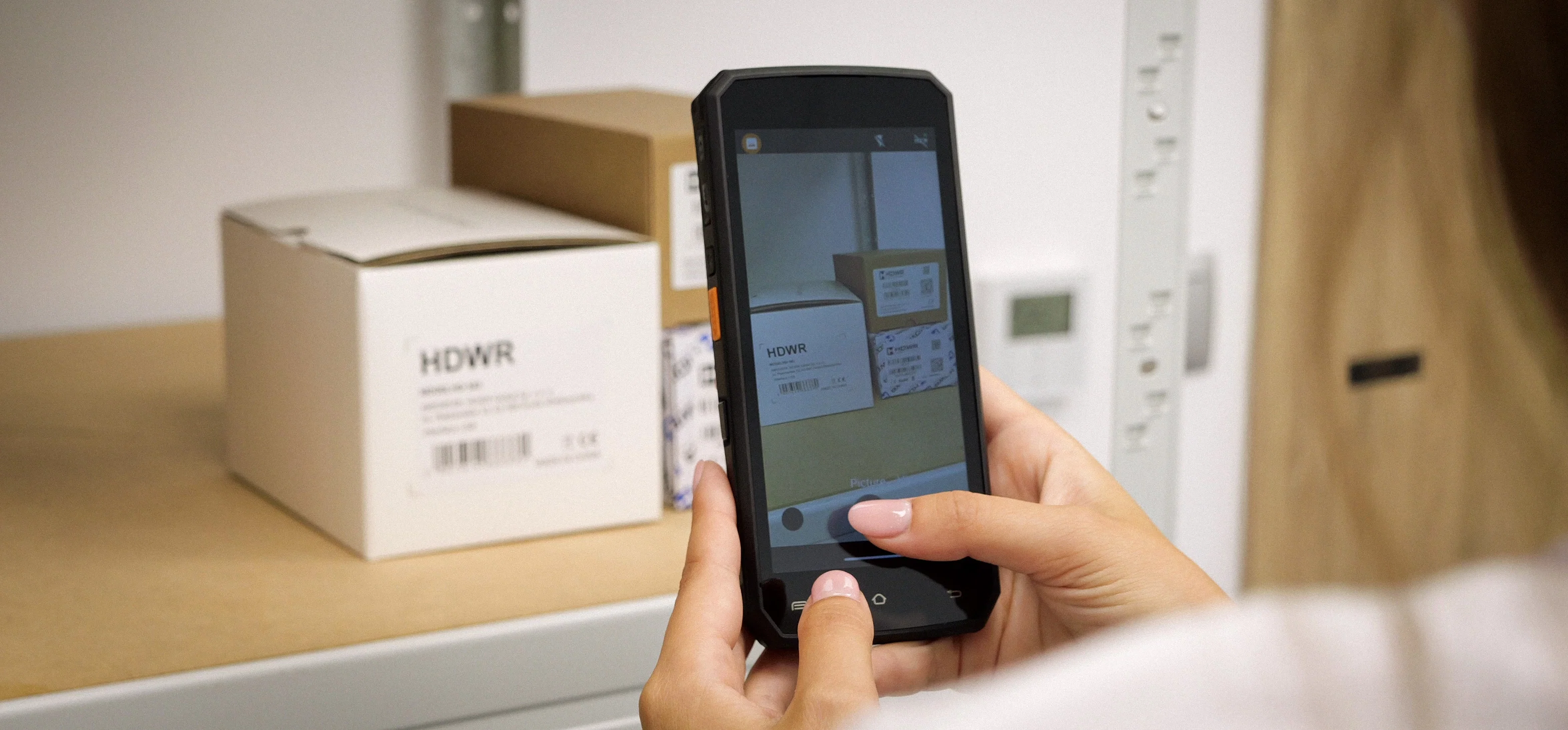 AndroSavvy-200 data collector with 2D scanner