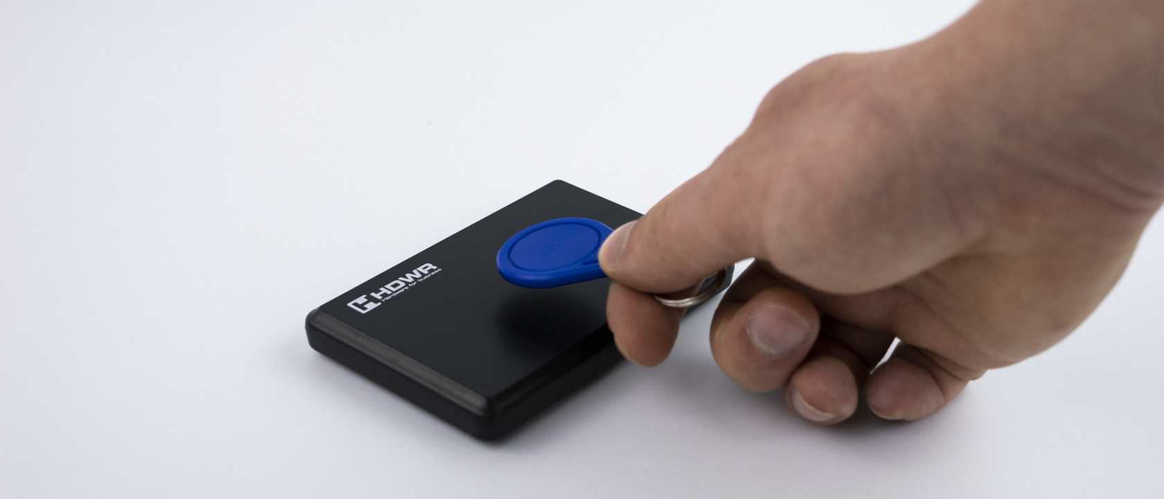 Drátový skener RFID pro karty a klíčenky