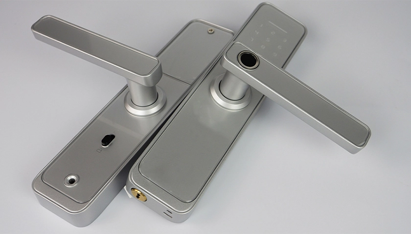 Electronic handle with access control SecureEntry-HL200