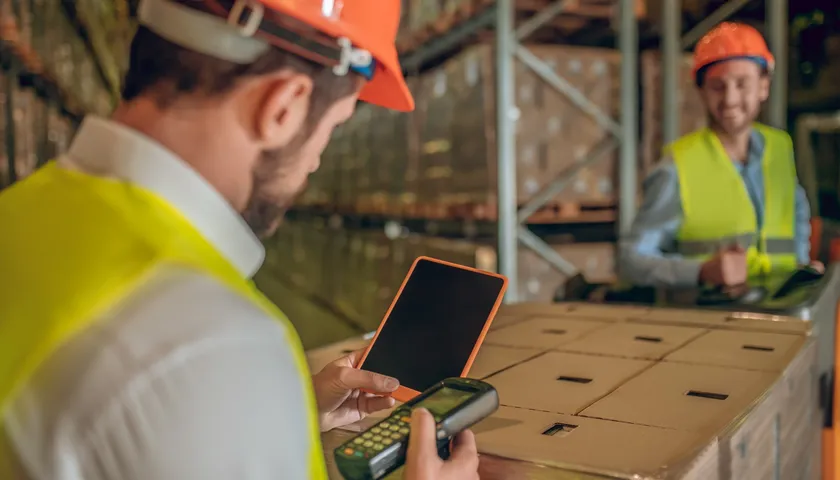 worker with Data collector